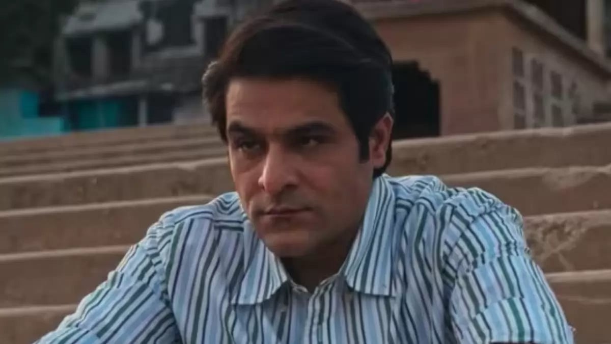 Sunny Hinduja as Sandeep Bhaiya
