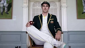 Pat Cummins played with a broken wrist in the fifth Ashes Test.