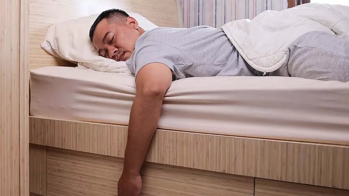 Best Mattress For Stomach Sleeper