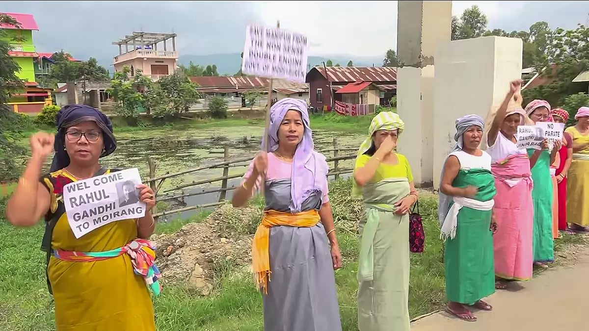 Women raise slogans demanding peace in Manipur