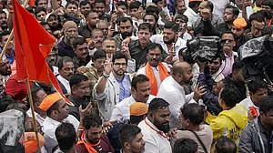 Maha: Shiv Sena (UBT) Workers Raise Slogans Against Fadnavis In Nagpur