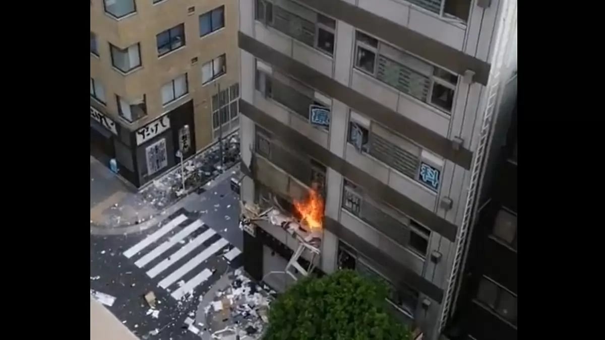 Explosion hits a building in Tokyo's commercial district of Shimbashi