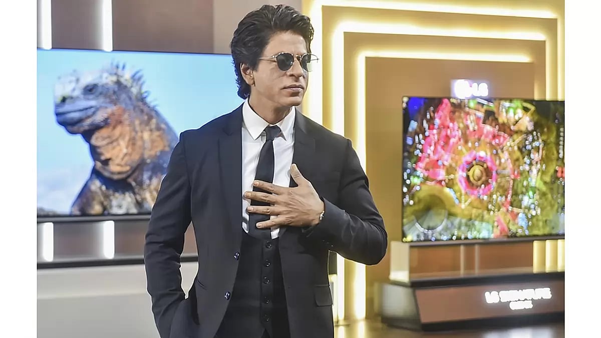 Shah Rukh Khan meets with accident