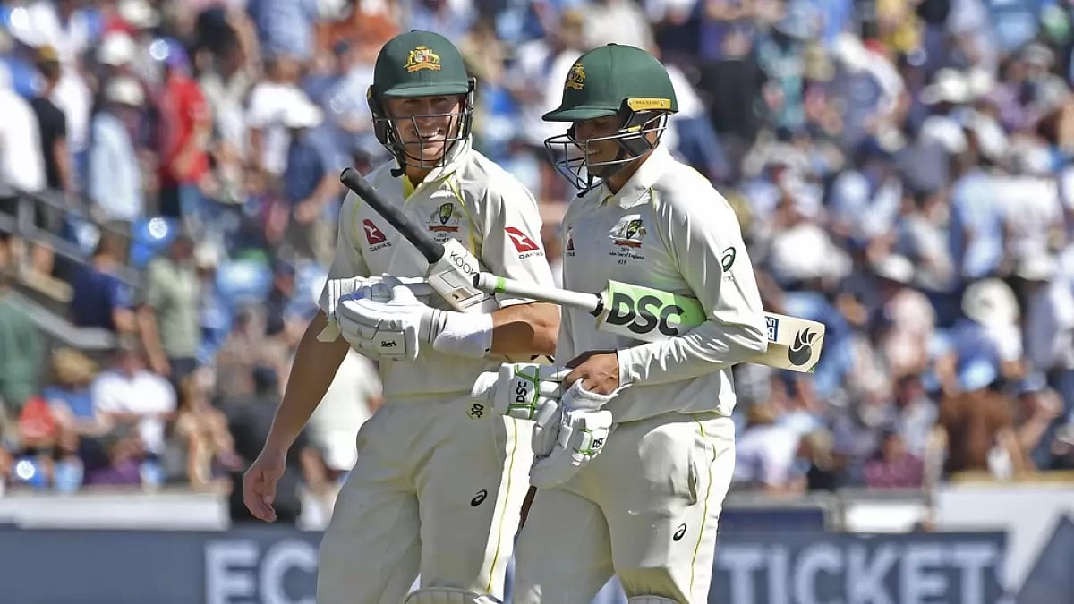 Labuschagne (7) and Khawaja (20) remained unbeaten at Tea.