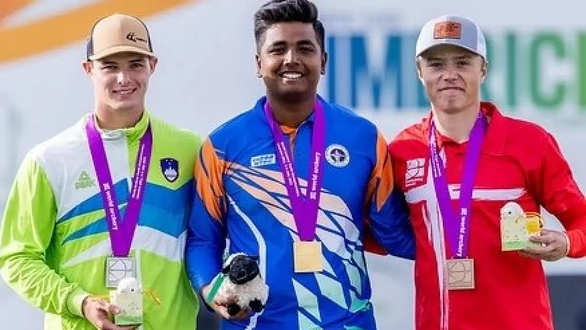 Priyansh fought a feisty battle in the first round as Brenk levelled the Indian archer 29-all