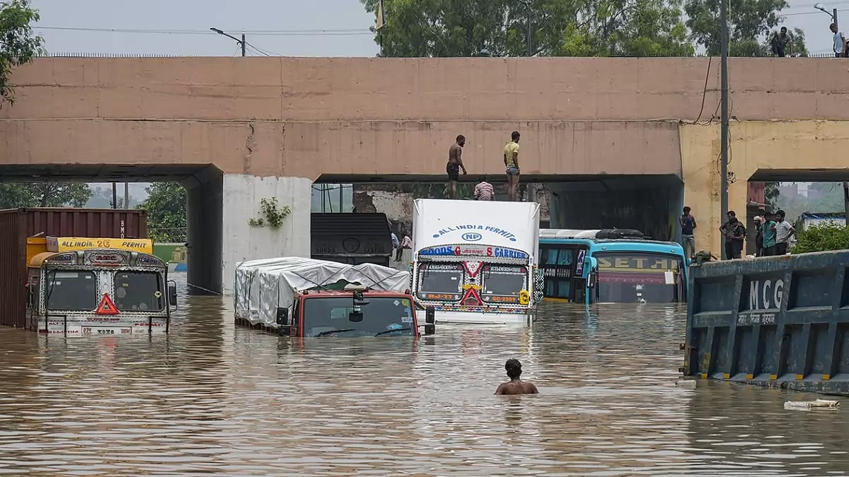 Delhi NCR Floods Alert: Yamuna Breaches Historic Levels