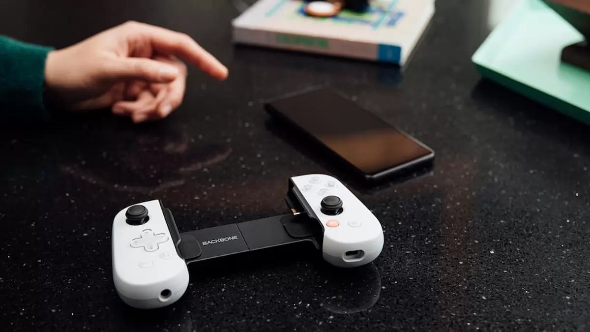 Backbone Gaming Controller