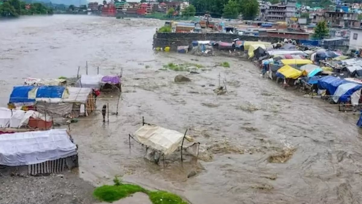 Heavy rains inundate Uttarakhand