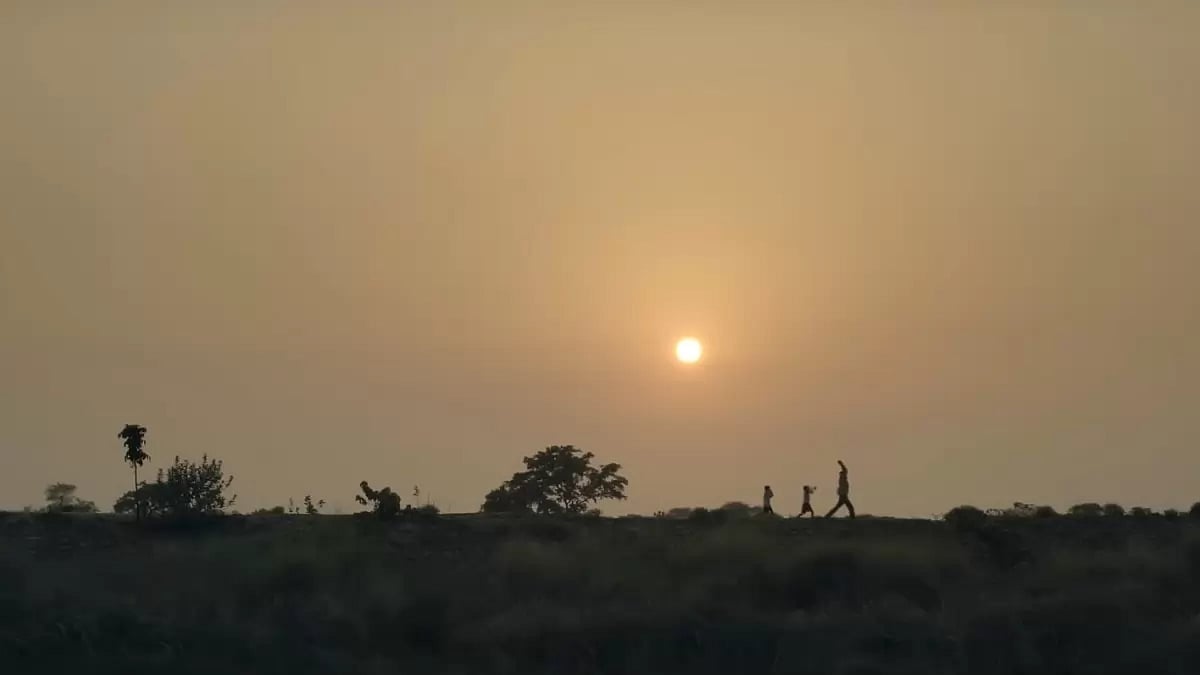 ‘Dostojee’ is the first Bengali film to make it to Times Square.