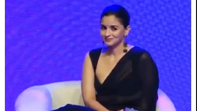 Alia Bhatt Recounts How Her Tryst With Acting Started From School With Theatre