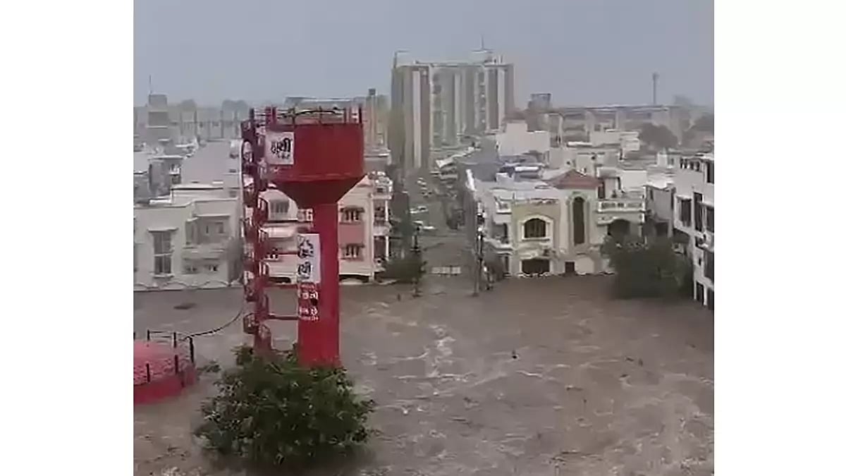 Heavy Monsoon rains in Gujarat