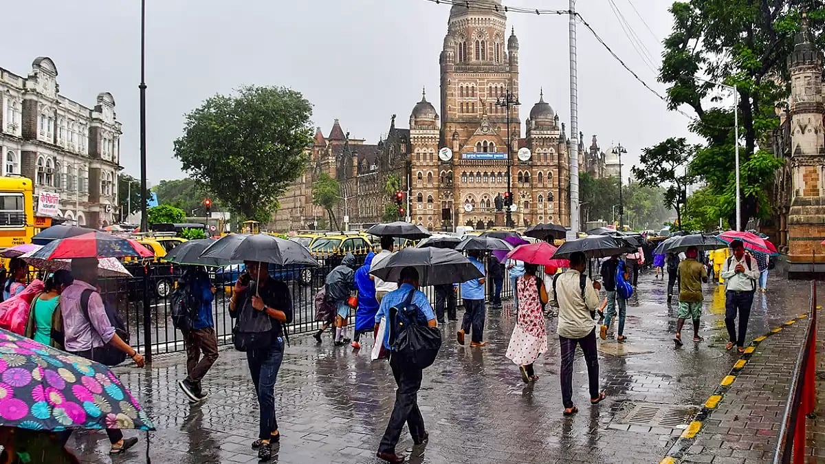 File representative image : The IMD will issue a monsoon forecast later this month.

