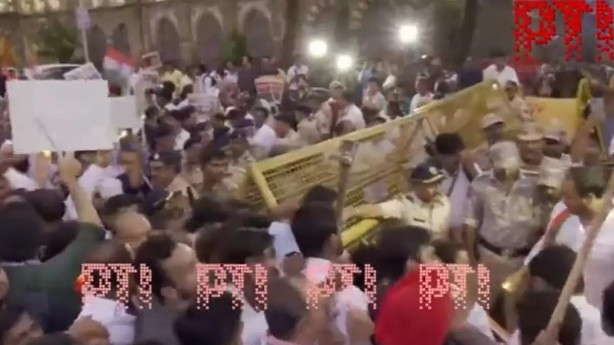 Over 60 Congress leaders and workers were detained by the police during a candle march at Chhatrapat