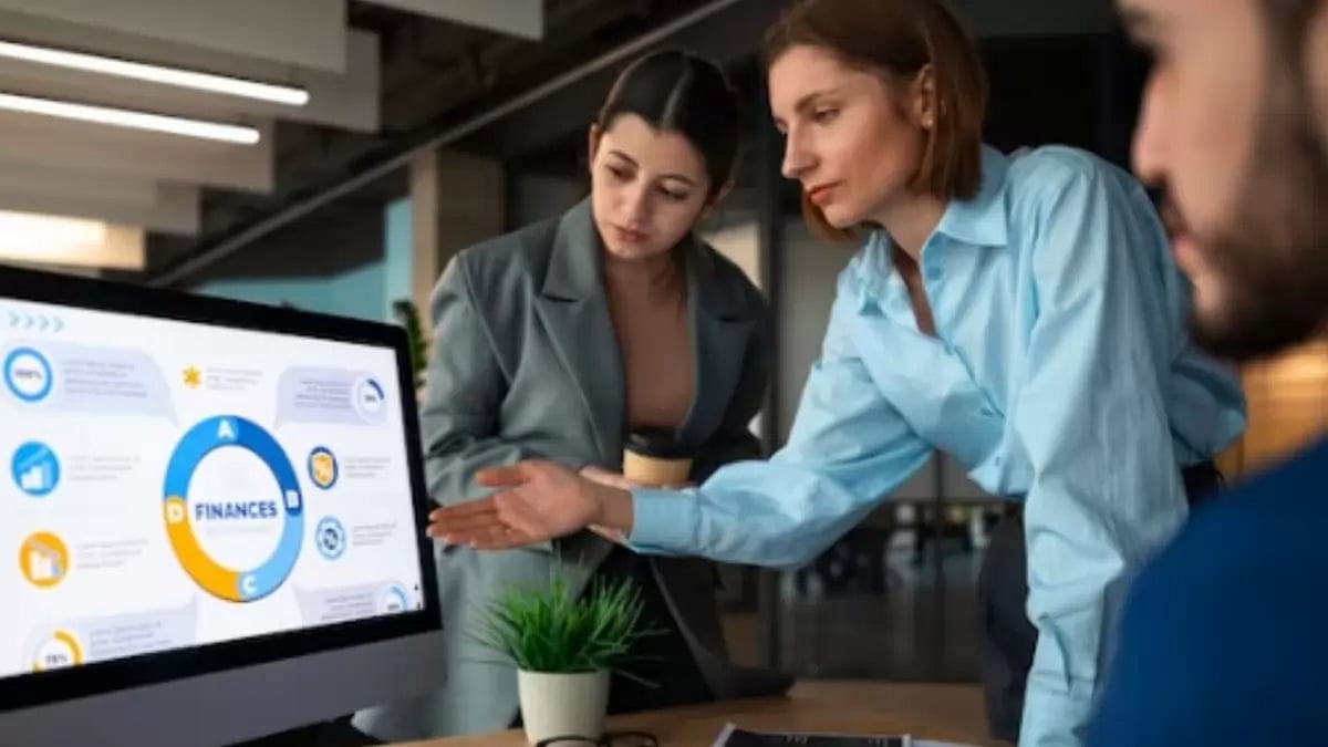  Job openings in the U.S.  reduce to the lowest level in over 2 years