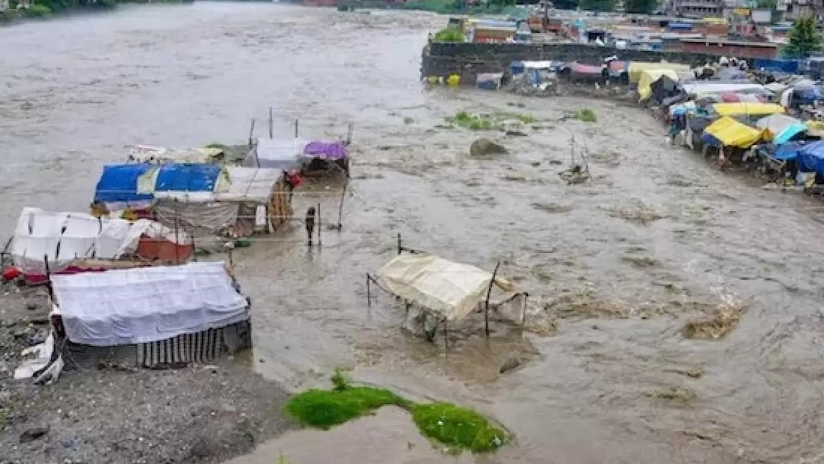 Flash flood in Uttarakhand