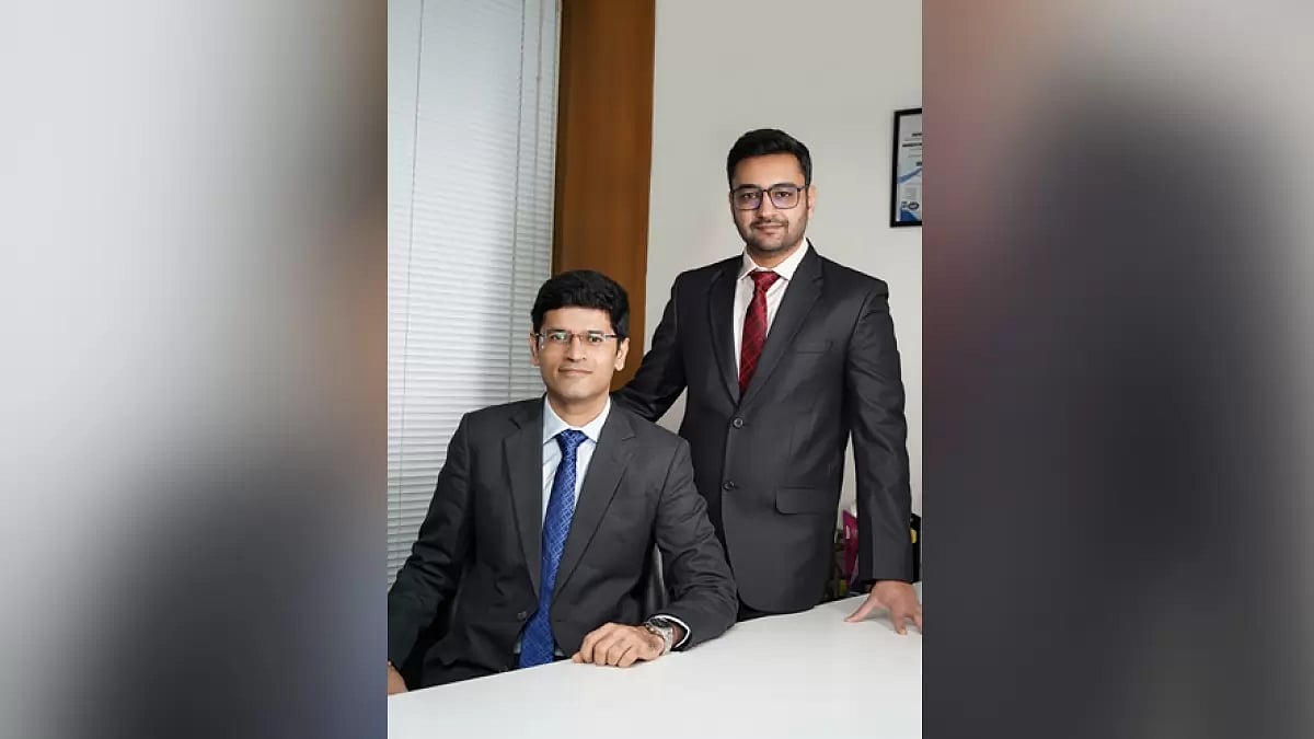  Dr. Akshay Parmar & Dr. Anurag Shah