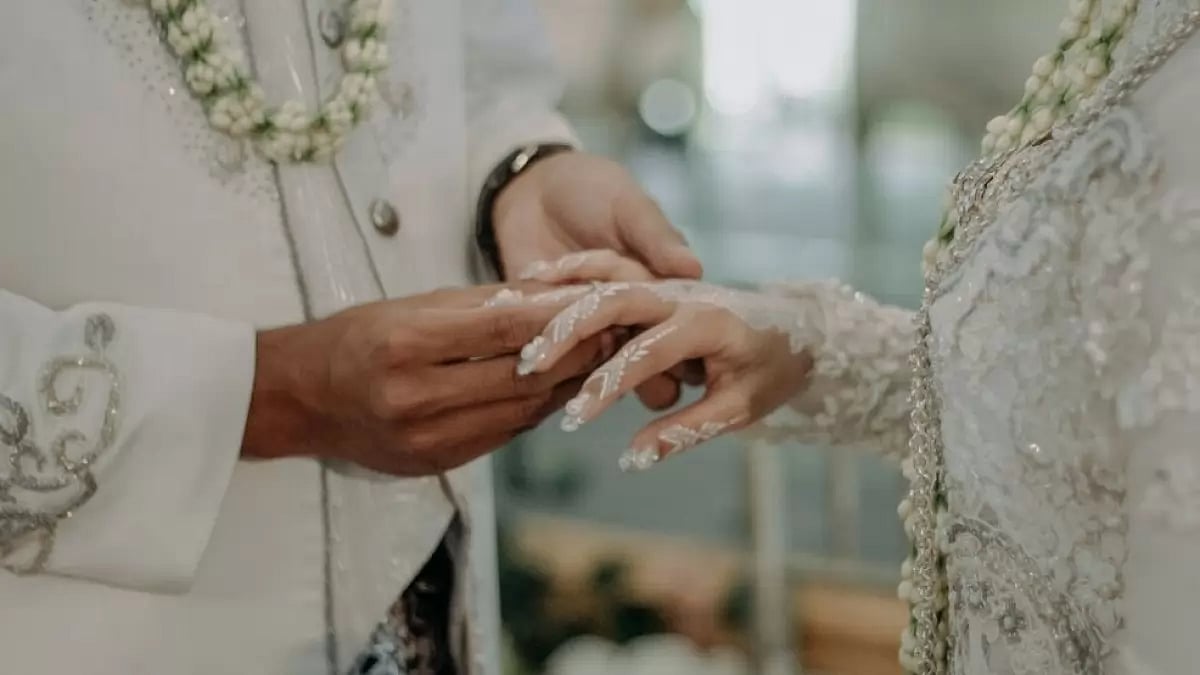 Calls to make parental consent mandatory for marriage are being seen as another step to restrict women's agency. (Representative Image)