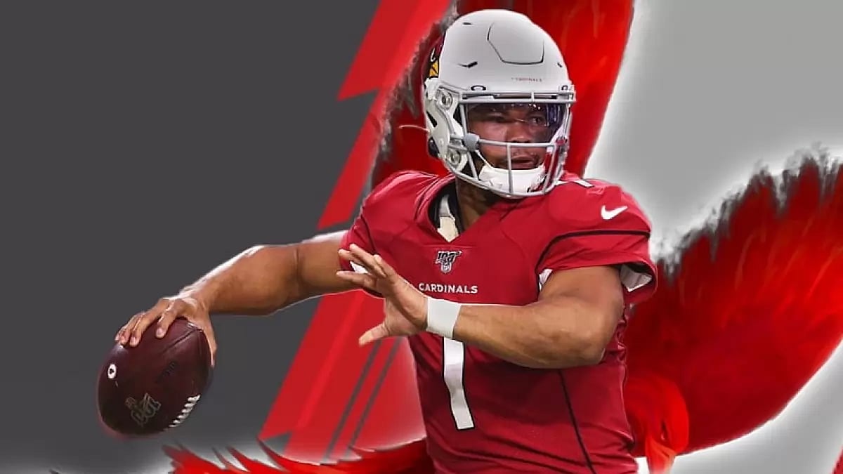 Kyler Murray focused while throwing ball