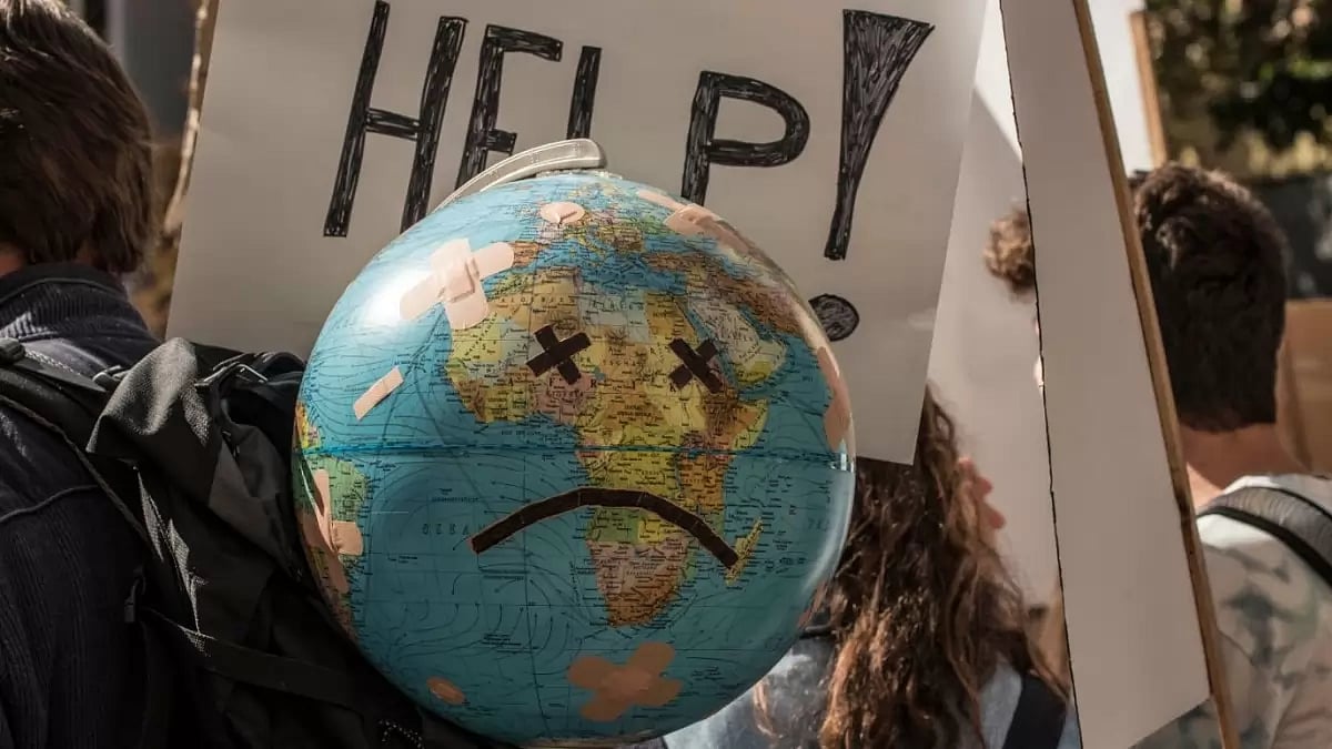 Experts reveal climate change as a significant cause of Hawaii wildfires