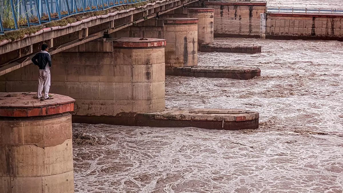 Delhi Govt Aims To Reduce Flow Of Untreated Sewage Into Yamuna Below 10 Pc In 2023-24