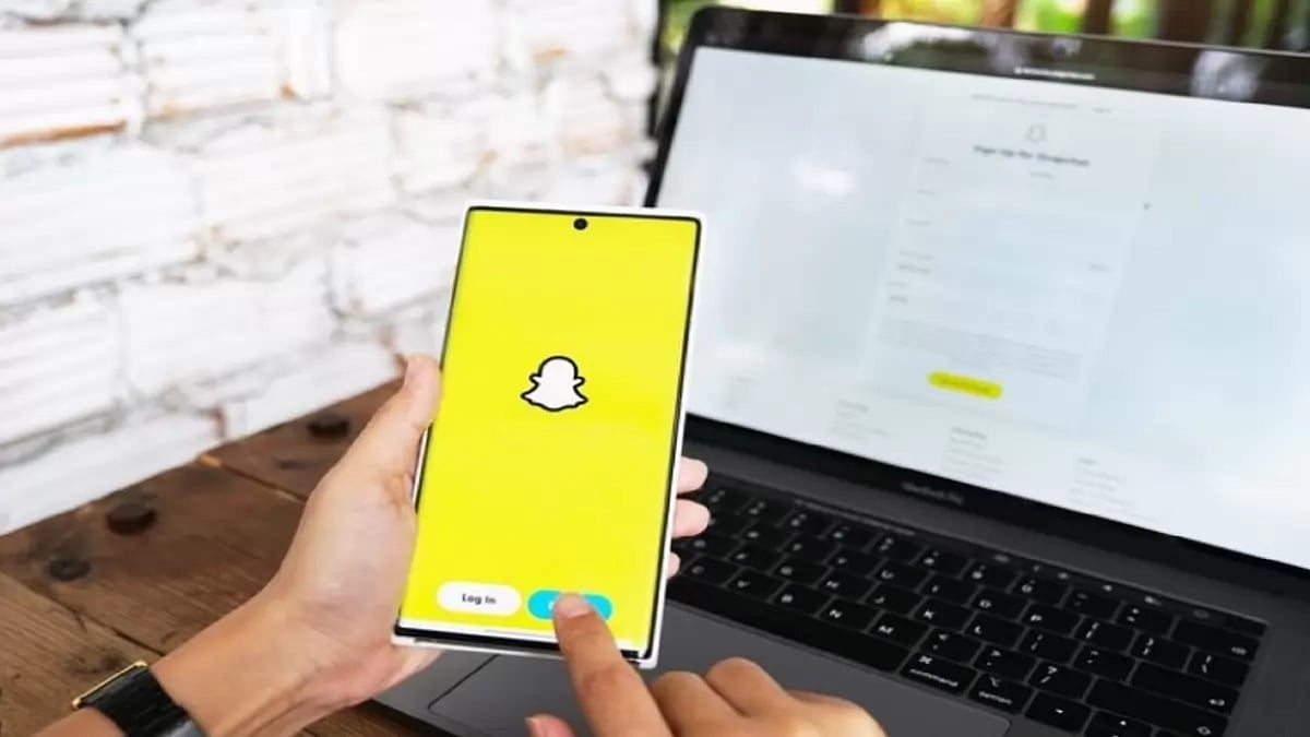 Smartphone with Snapchat app
