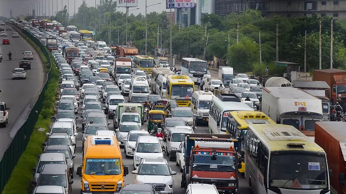 Light Rain Expected In Delhi On August 23, Maximum Temperature Settles At 35.8 Degrees Celsius