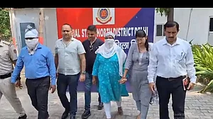 Delhi Police arrests official accused of raping a teenager.