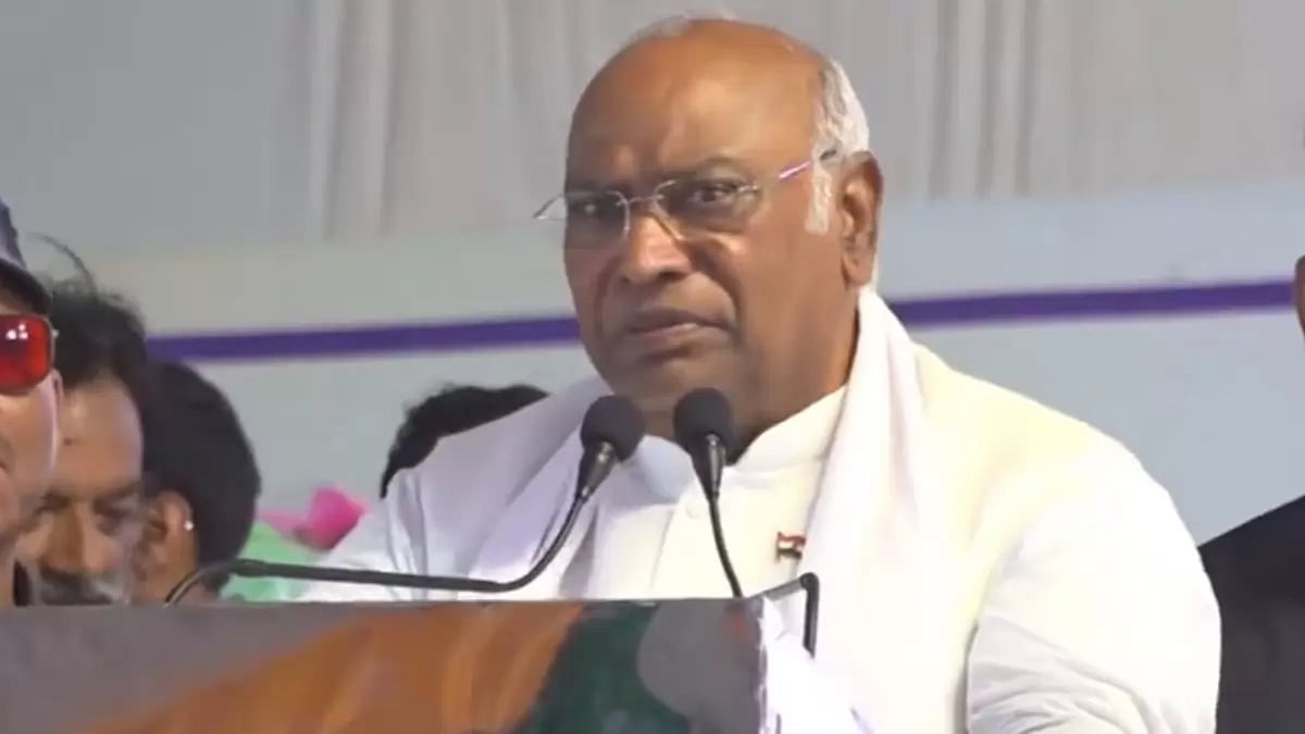 Congress president Mallikarjun Kharge addresses a public rally in Sagar, Madhya Pradesh