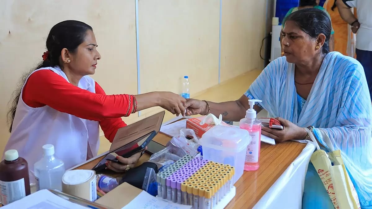 Inauguration of 5 mohalla clinics in Delhi