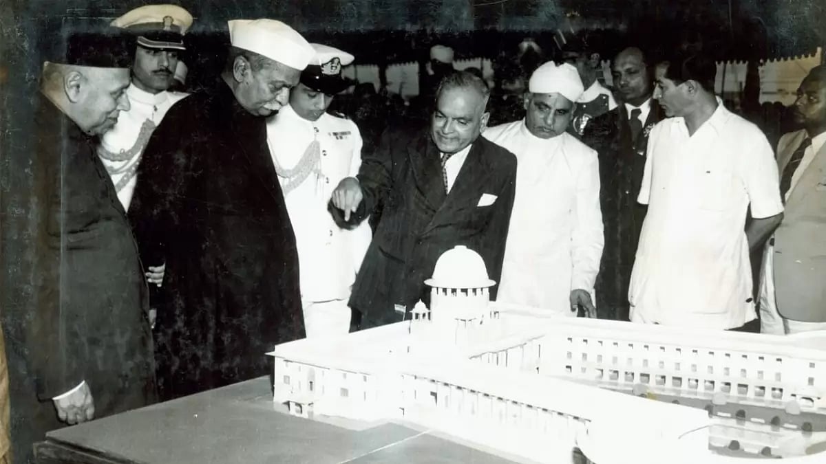 President Rajendra Prasad being shown a model of the new Supreme Court building, 29 October, 1954. (Photo Courtesy: Wikimedia Commons)