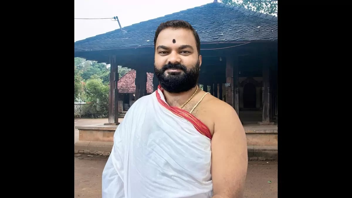 Sri Guru Raghavendra Joshi