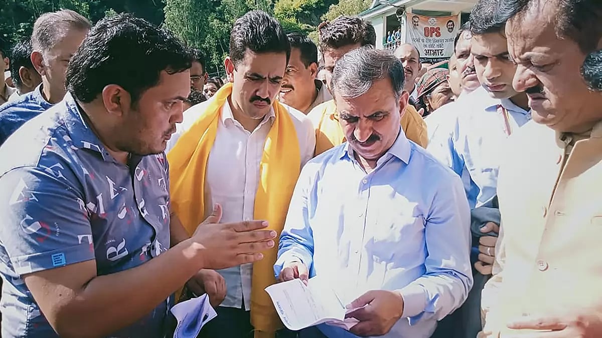 HP CM Sukhu meeting disaster-affected people in Kullu