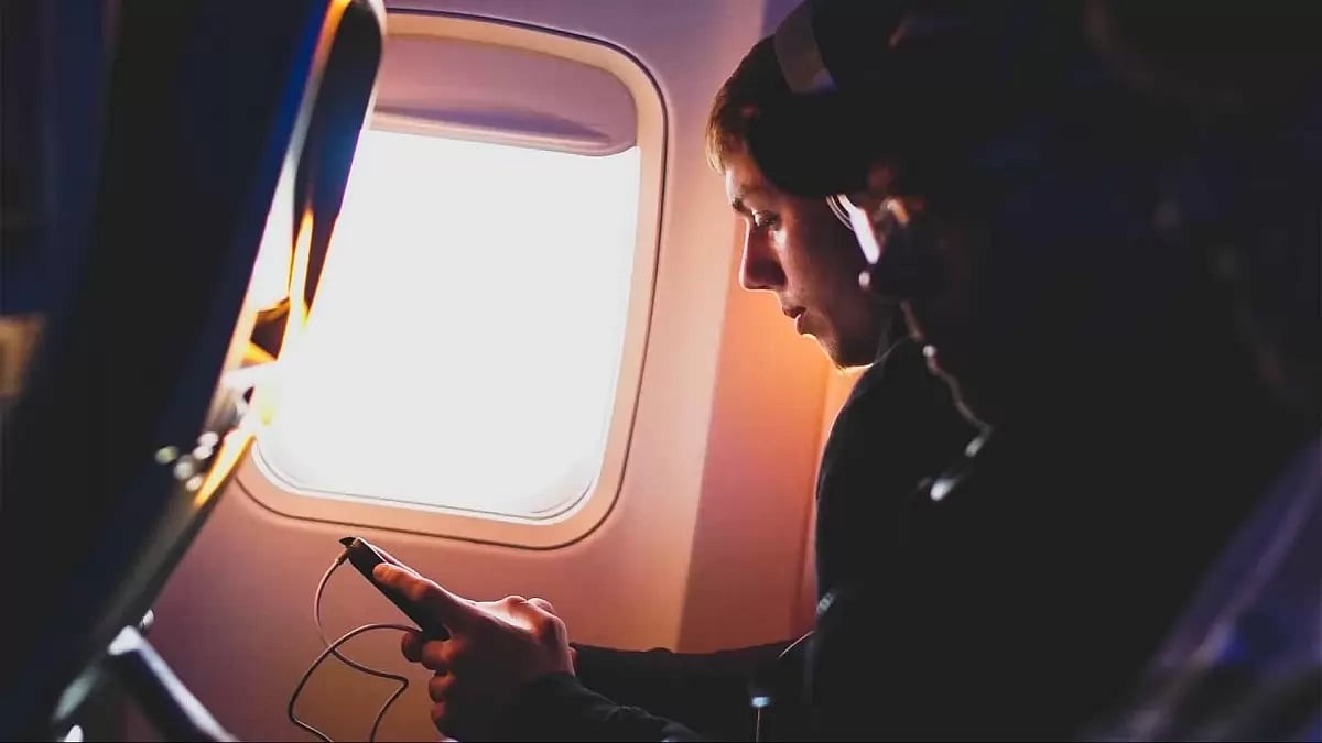 Best Noise Canceling Headphones Buyers Guide