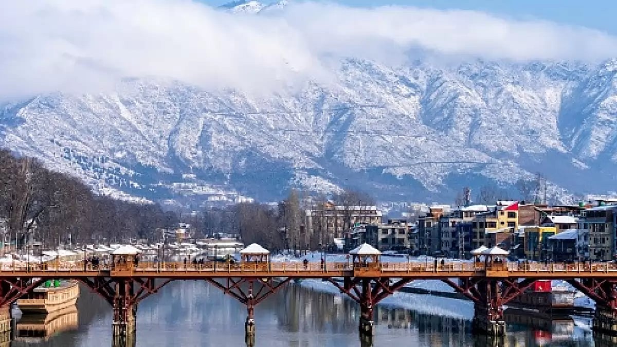 Beautiful scenery of Zero bridge with Himalaya mountain covered with snow in the background.