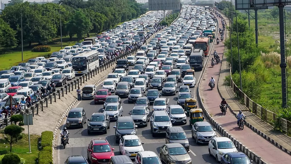 Traffic jam in Delhi
