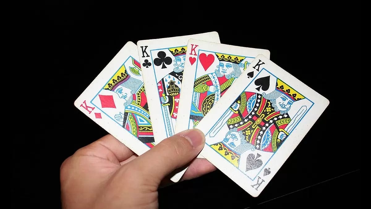 Kings in the Corner Online