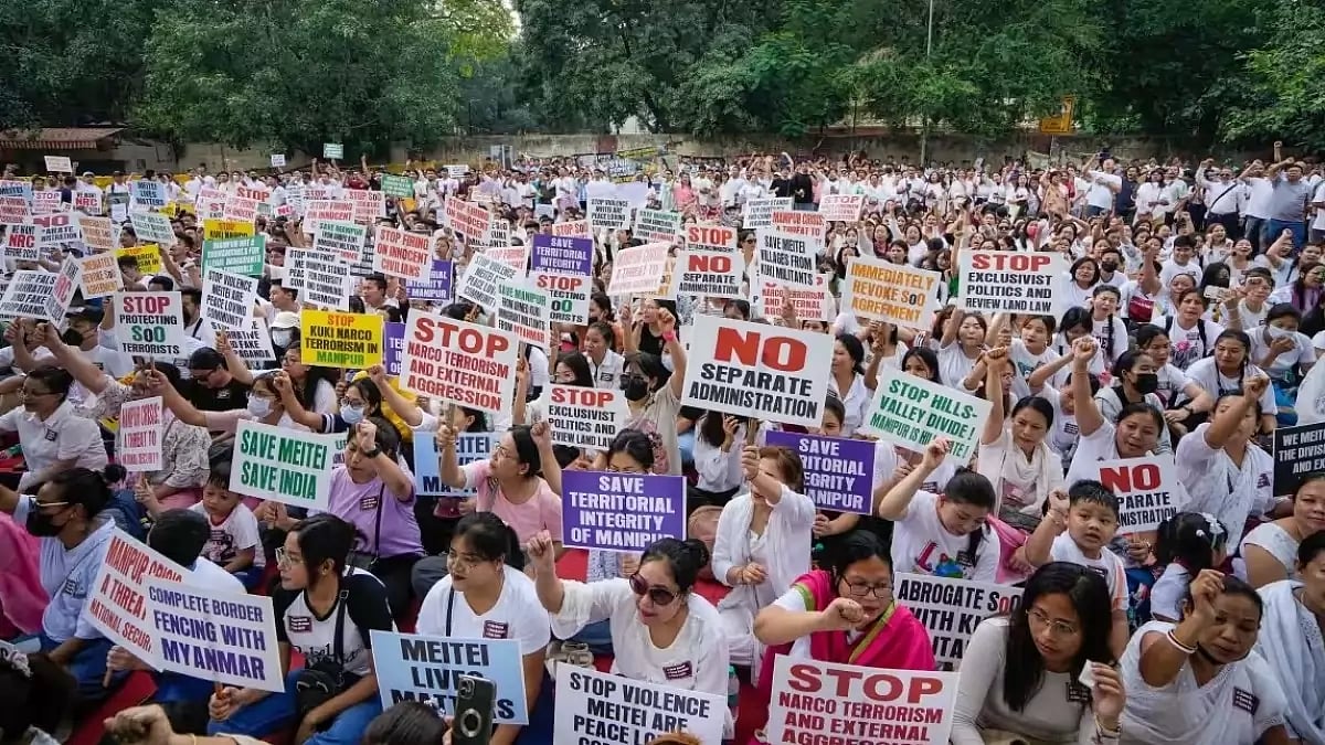 People protesting against violence in Manipur