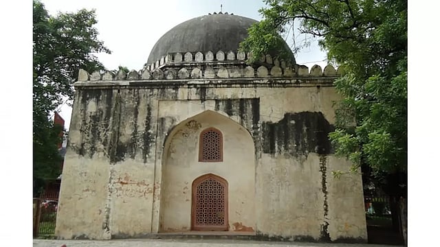 Losing Glory: Sloppy 'Facelift' Of Delhi's Monuments Rid Them Of Their Historical Details