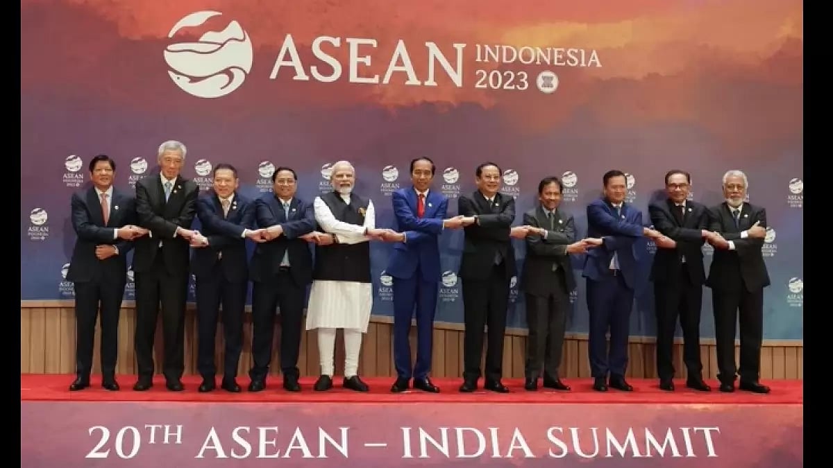 PM Modi with the other ASEAN leaders at the 20th ASEAN-India Summit in Indonesia