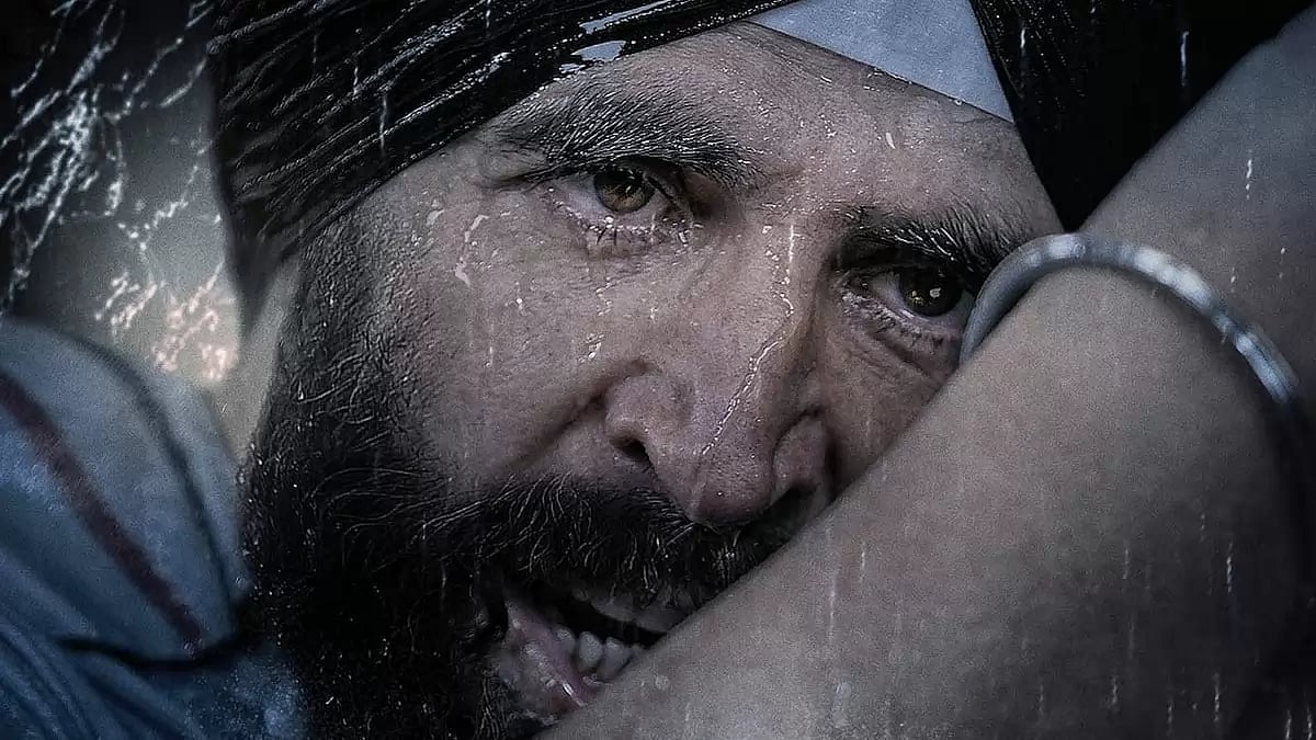 Akshay Kumar In A Still From 'Mission Raniganj' As Jaswant Singh Gill