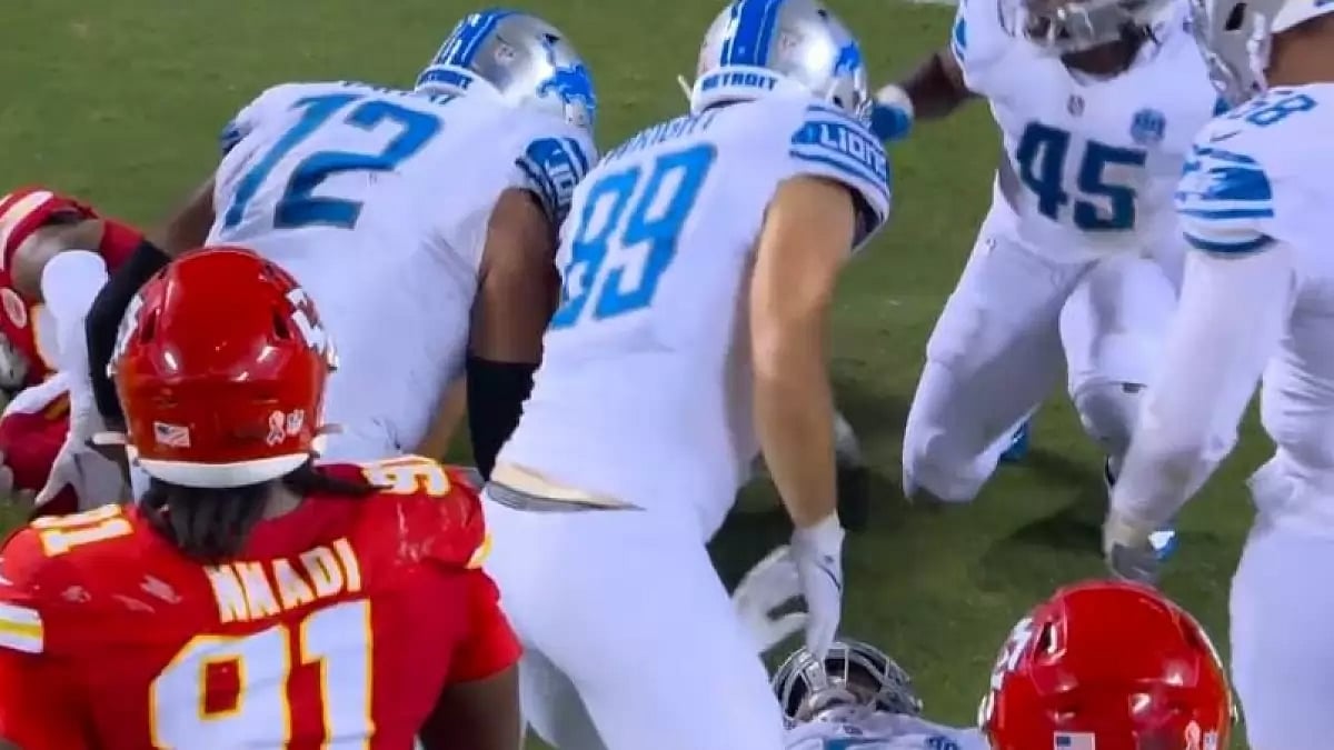 "Lions Celebrate Upset Victory Over Chiefs in 2023 NFL Opener"