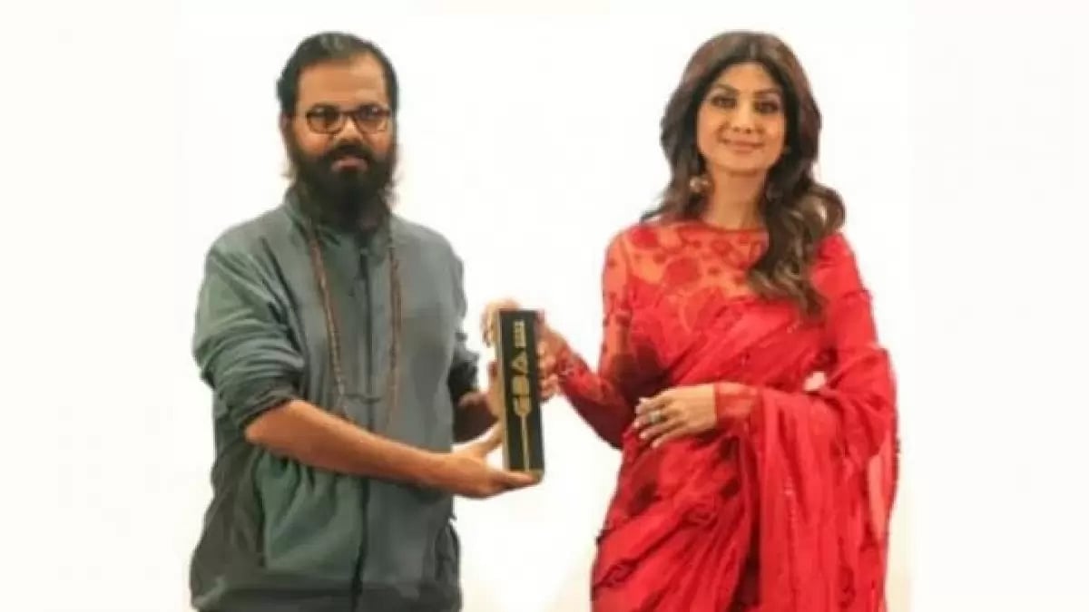 Best Manopravesh Astrologer Swami Ramananda Guruji with Shilpa Shetty Bollywood Actress 