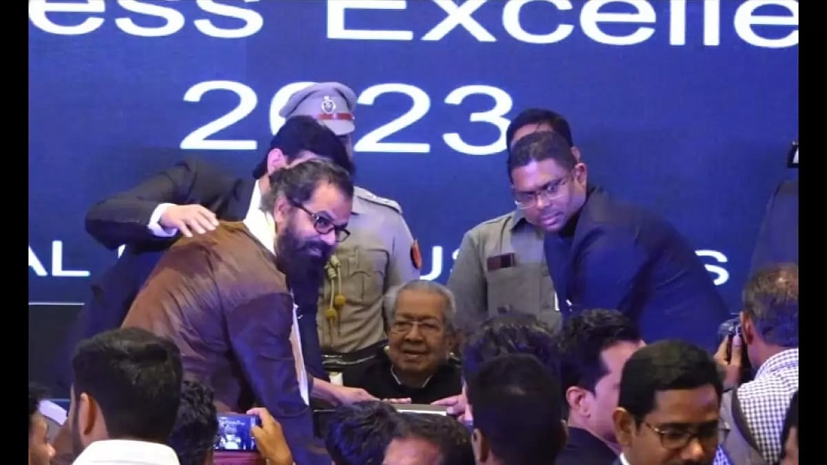 Best spiritual guru Yogi award received by Governor Biswa Bhushan Haricharan