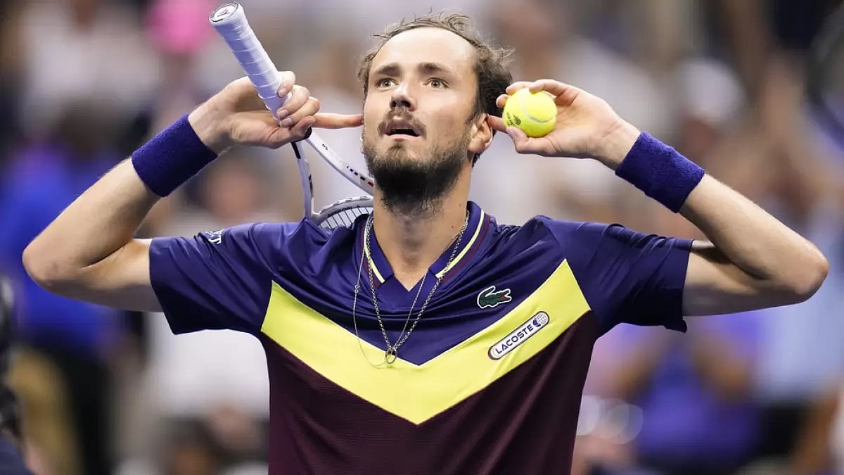 Daniil Medvedev reacts after defeating Carlos Alcaraz in the semifinals on Friday