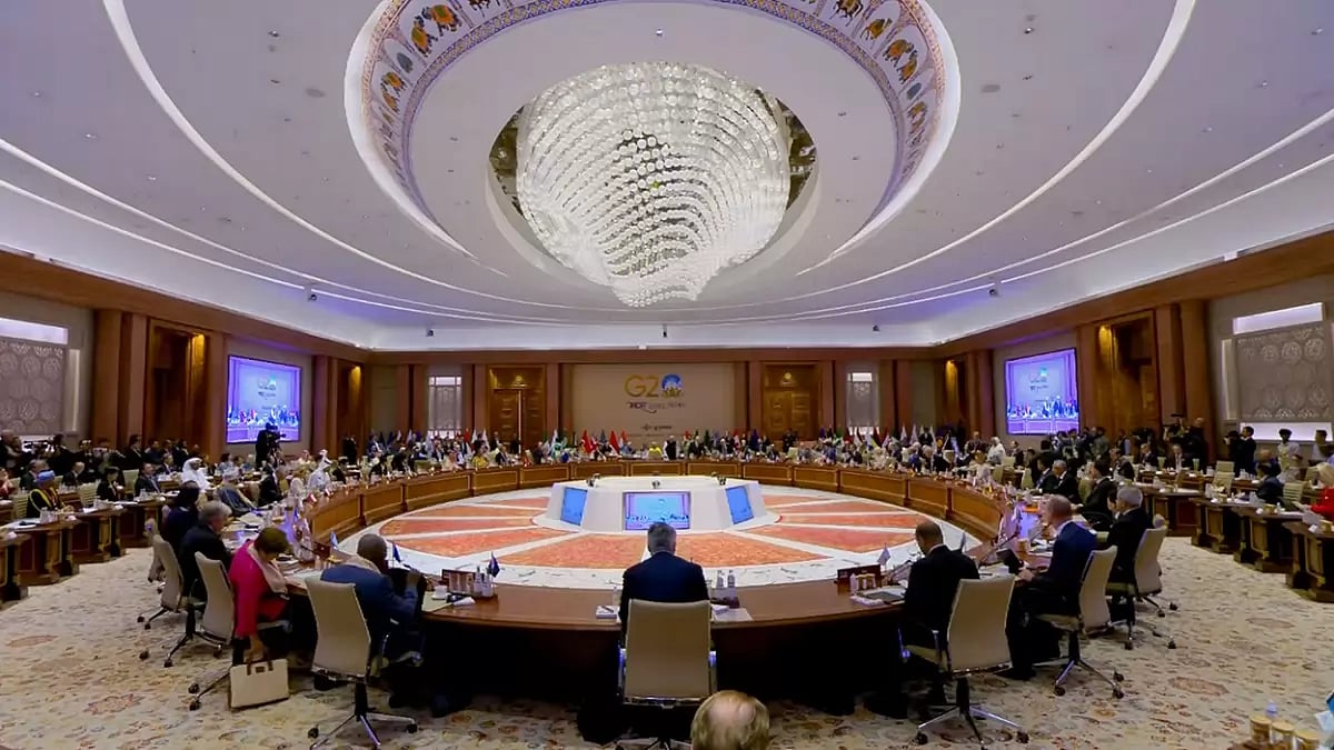 G20 Summit: Delegates at Rajghat