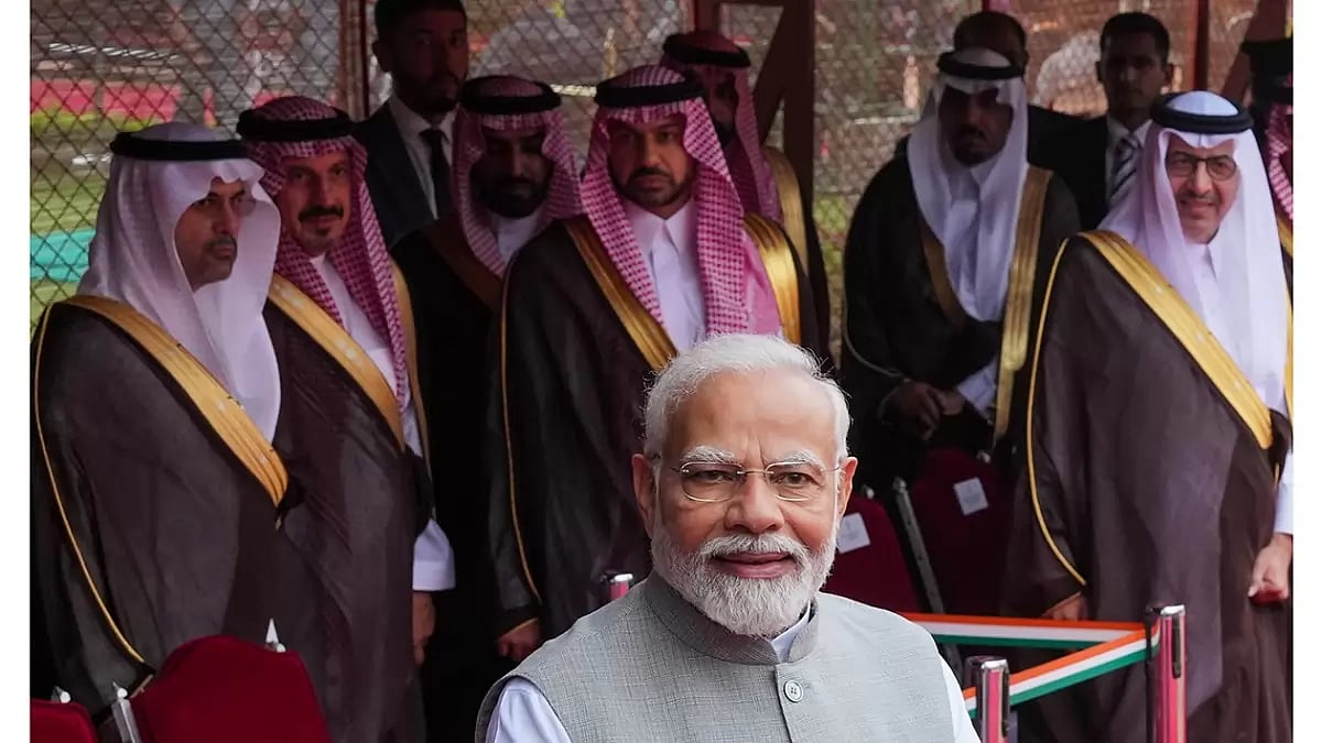 Saudi Arabias Crown Princes ceremonial reception