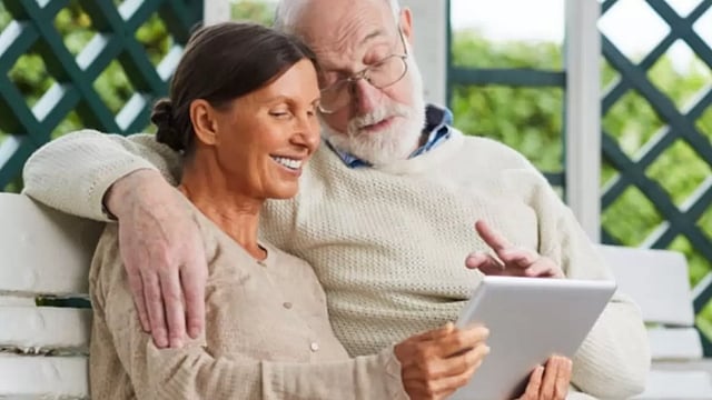 International pension options for US senior citizens