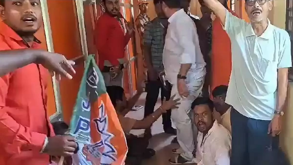 BJP workers lock up Union Minister Subhas Sarkar in party office in West Bengal.
