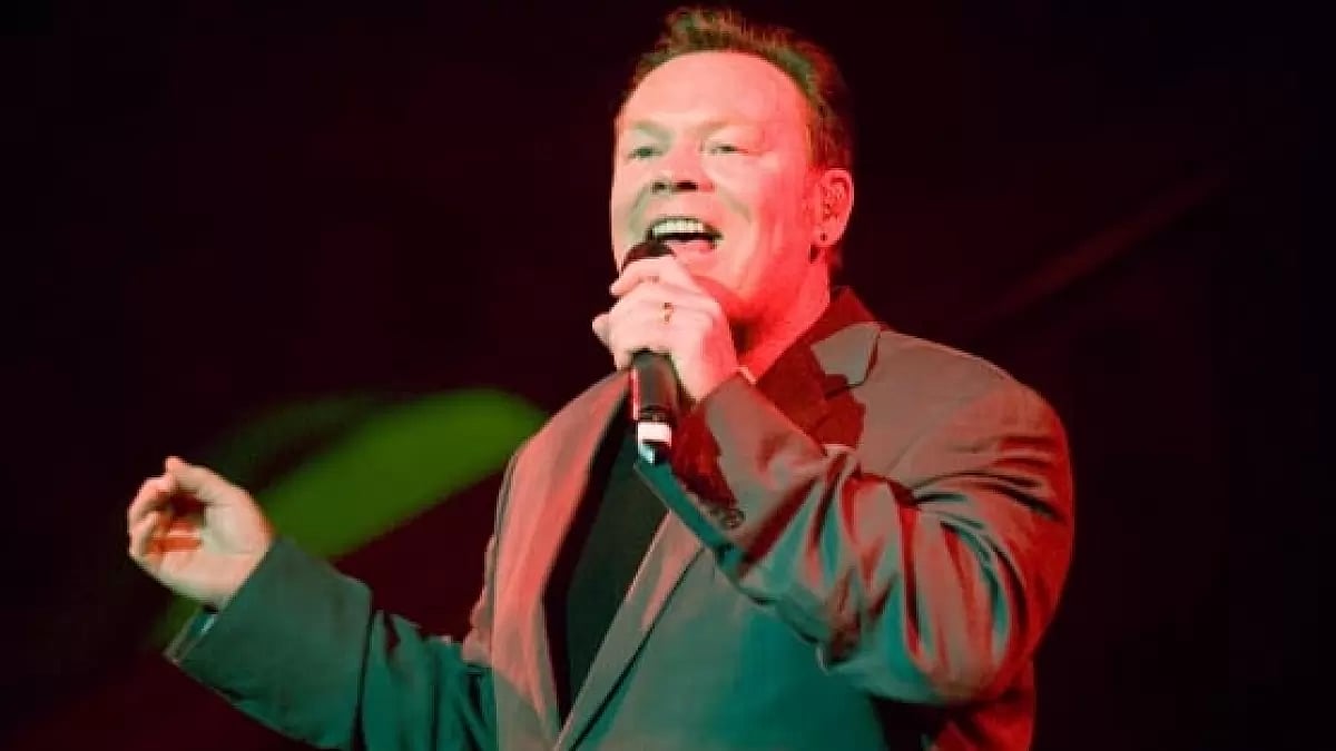 Ali Campbell
