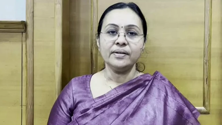 Kerala Health Minister Injured During Protest At Kannur Station - null